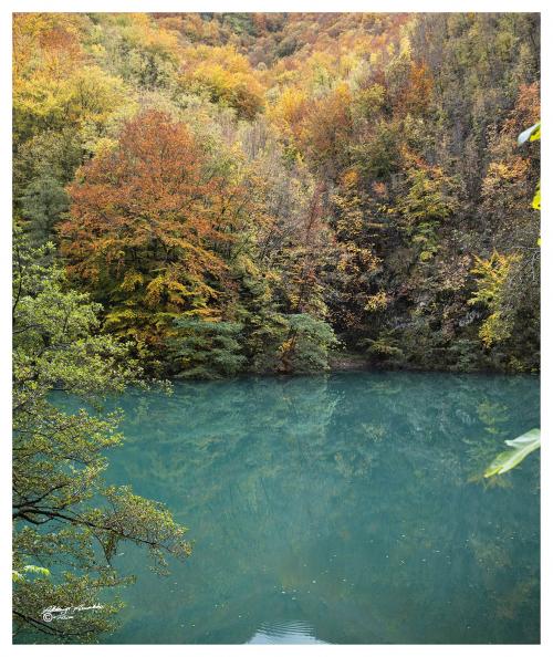 Autumn colors on the lake-Isola Santa LU-Ottobre-2020
