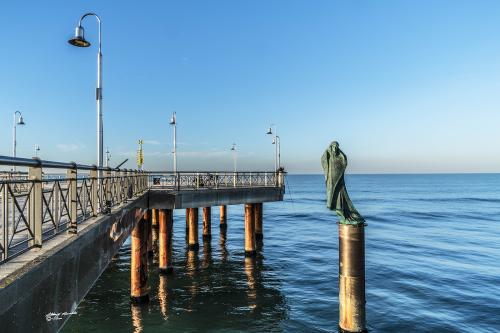 The statue of San Antonio: Pontile M.Pietrasanta- Gennaio -2019