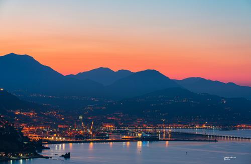 The golden hour of dawn .. Vietri Costa-Amalfitana.-16-06-2022