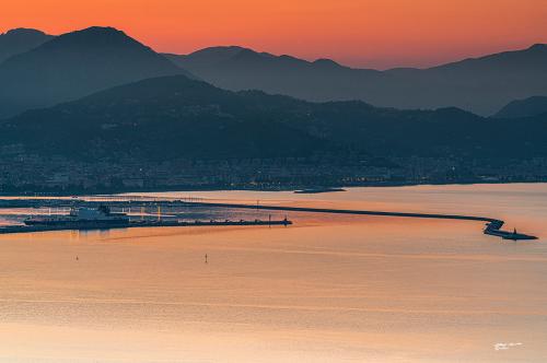 The golden hour .. Poro di Salerno Costa-Amalfitana.-17-06-2022-