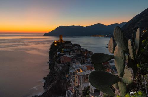 Nautical twilight-Vernazza-Febbraio 2020