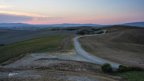 Country lane-Lajatico Teatro  Del silenzio-Agosto 2020
